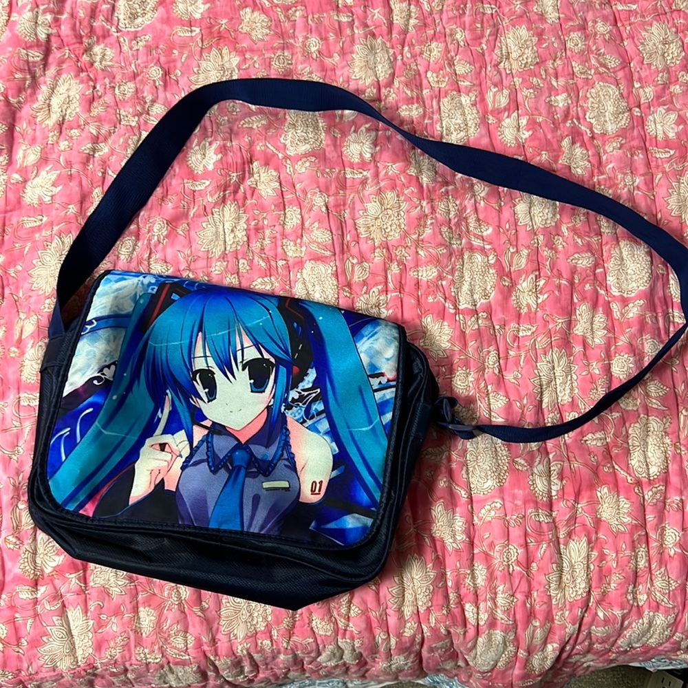Miku messenger bag